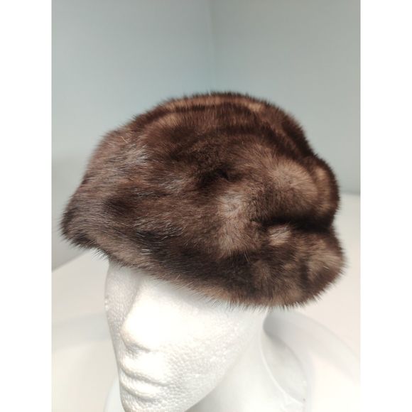 Vintage Dark Brown Mink Beret Style Hat from Canada 20.5\